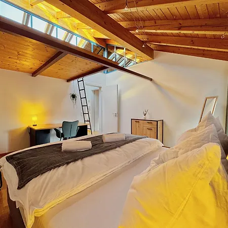 Goldpath Prime Loft - Marktplatz 아파트 발트키르헨